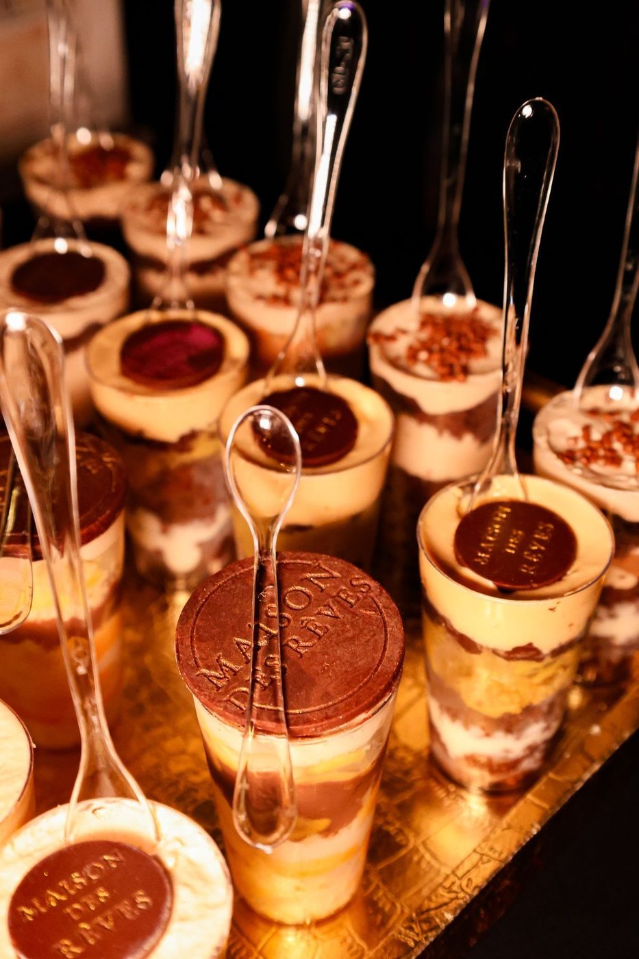 Dessert cups sealed with the Maison Social medallion